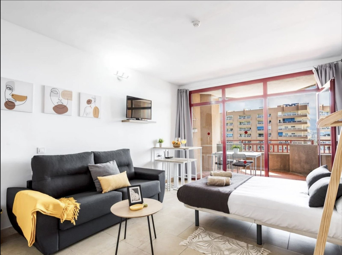 Te koop Middle Floor Studio Costa Del Sol Fuengirola € 249.000,-