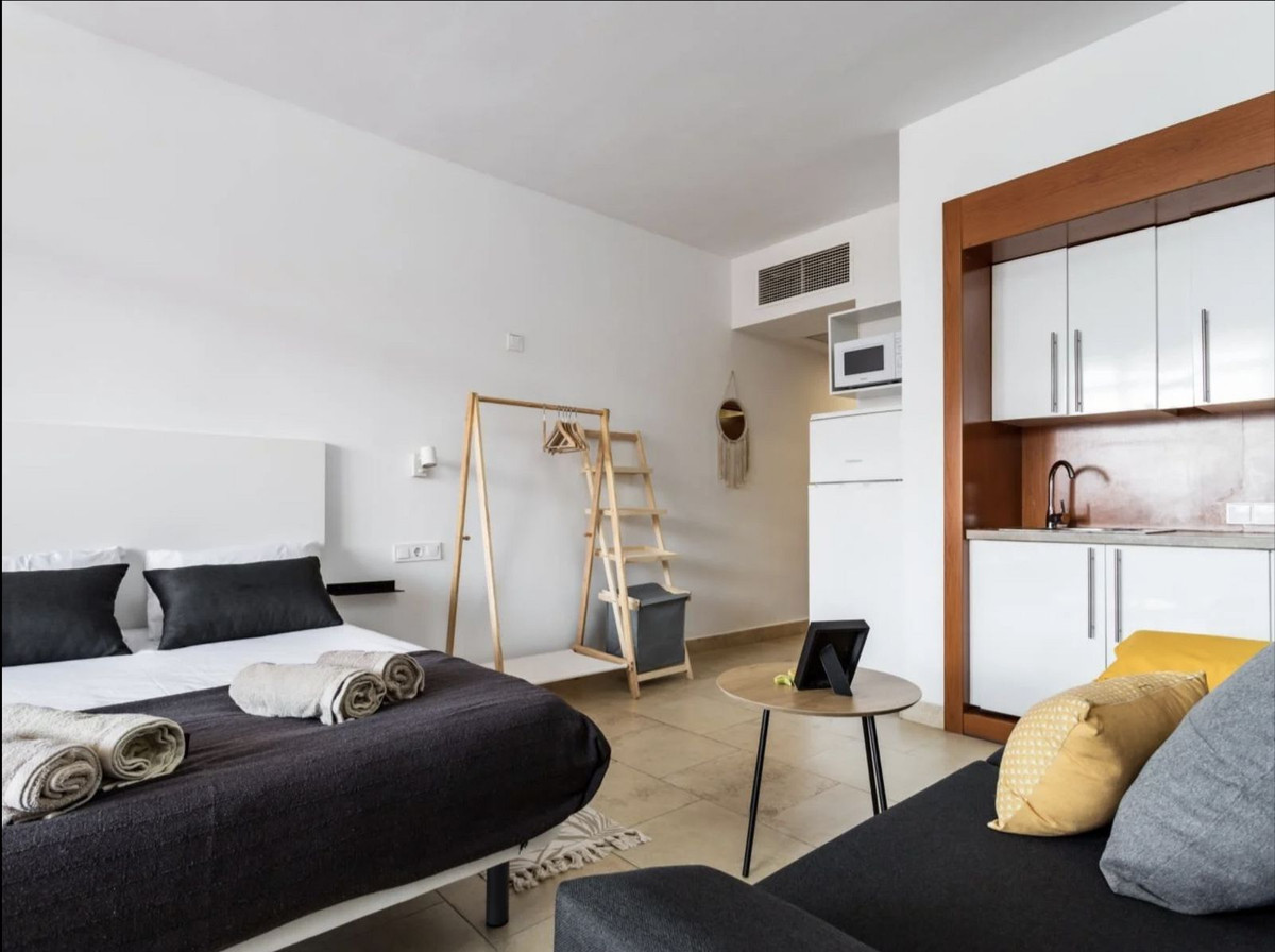 Te koop Middle Floor Studio Costa Del Sol Fuengirola € 249.000,-