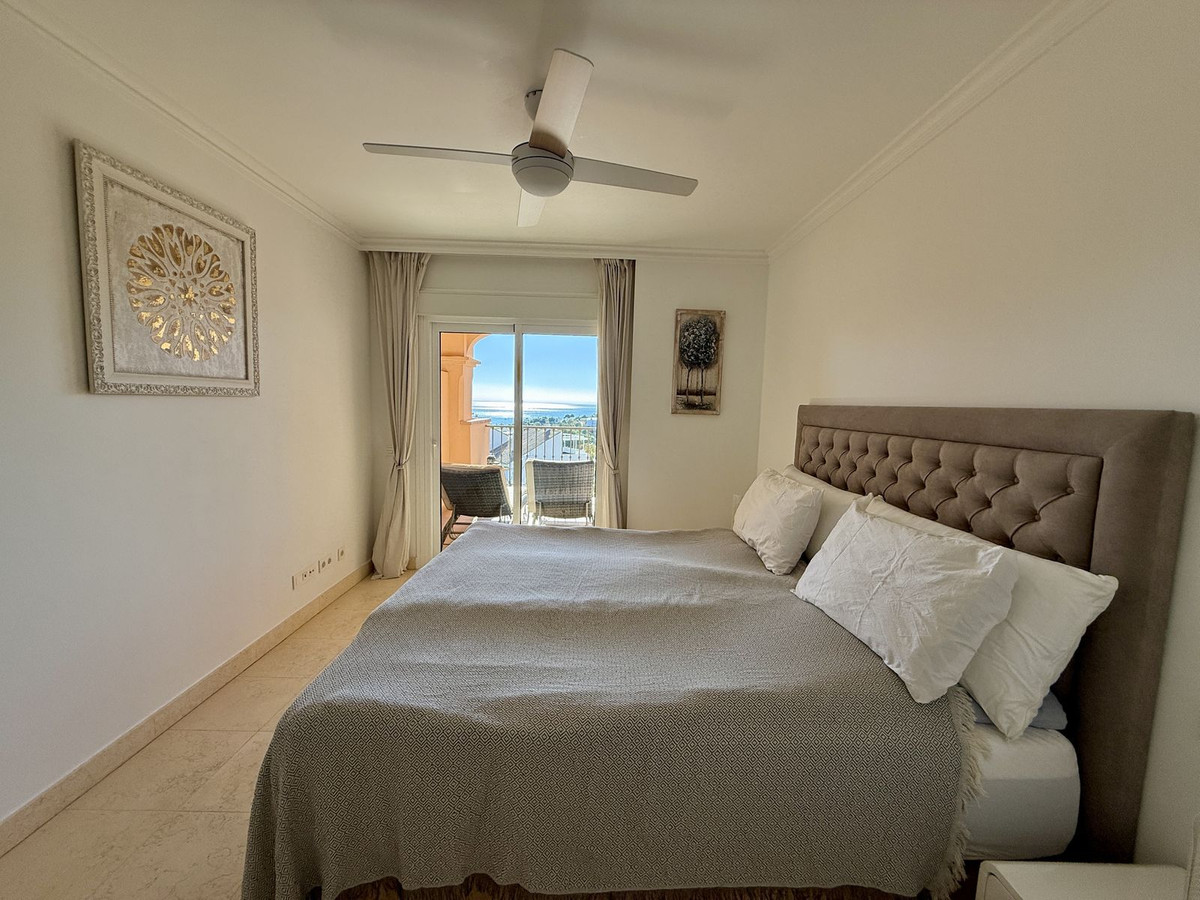 Te koop Middle Floor Apartment Costa Del Sol Torrequebrada € 440.000,-