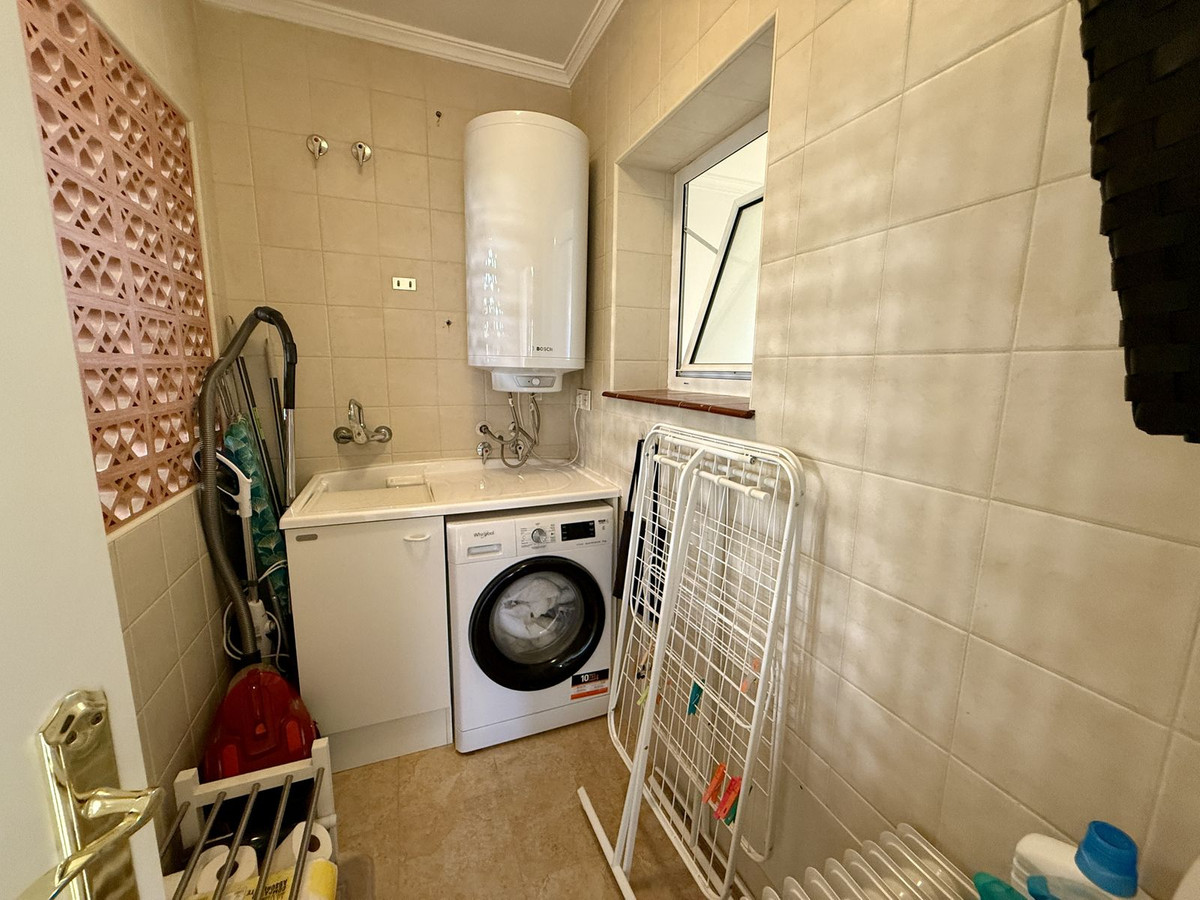 Te koop Middle Floor Apartment Costa Del Sol Torrequebrada € 440.000,-