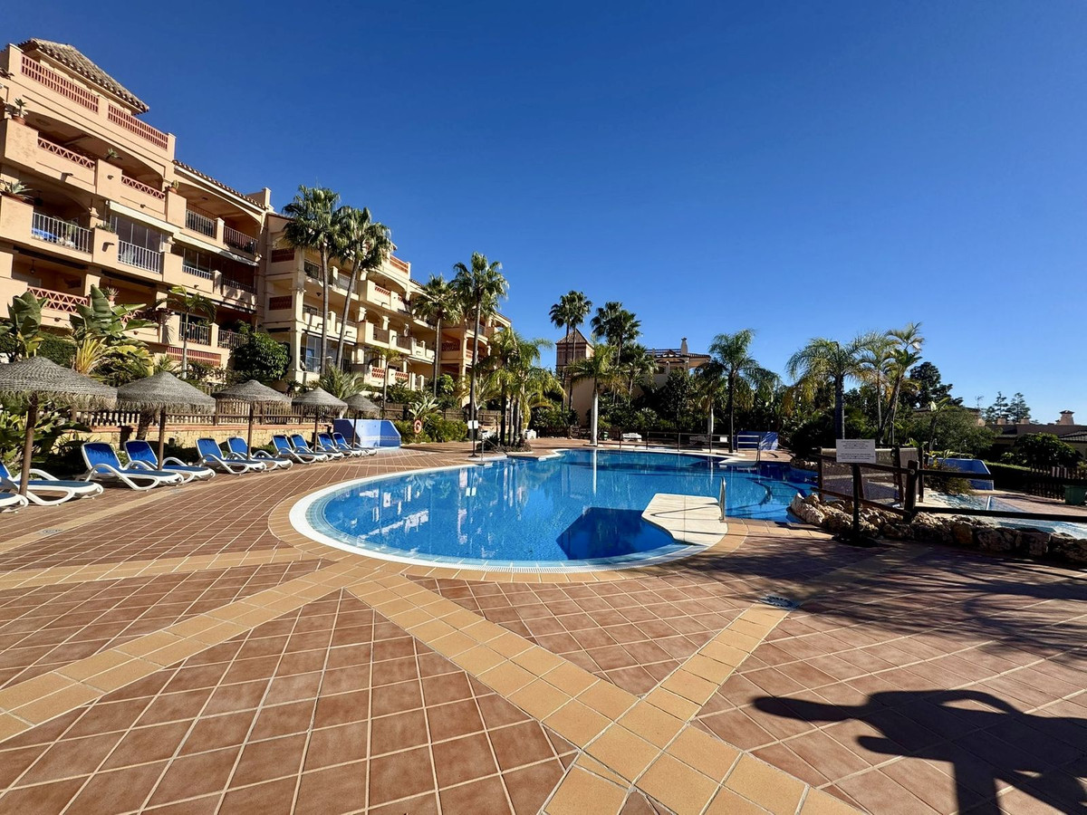 Te koop Middle Floor Apartment Costa Del Sol Torrequebrada € 440.000,-