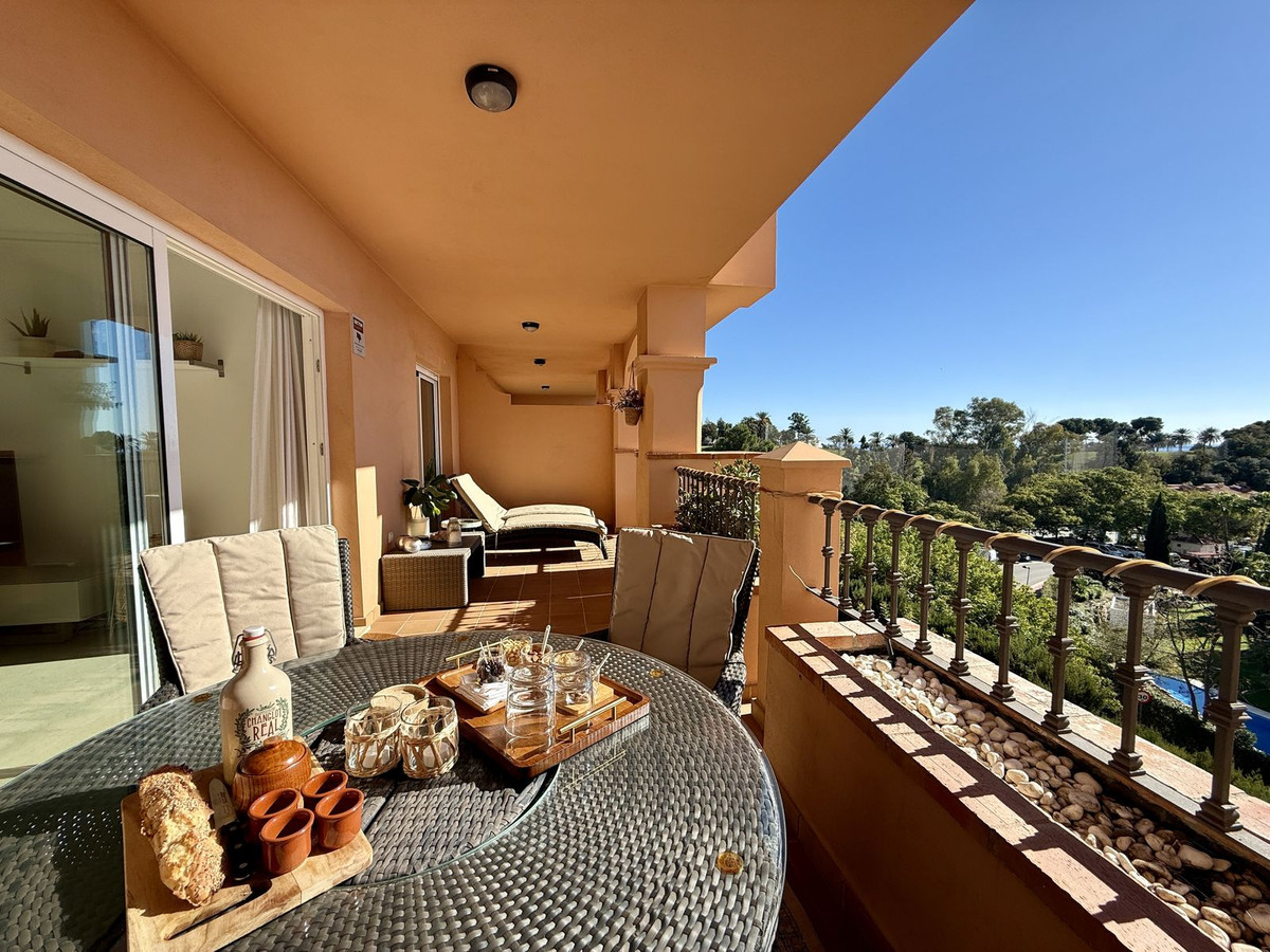 Te koop Middle Floor Apartment Costa Del Sol Torrequebrada € 440.000,-