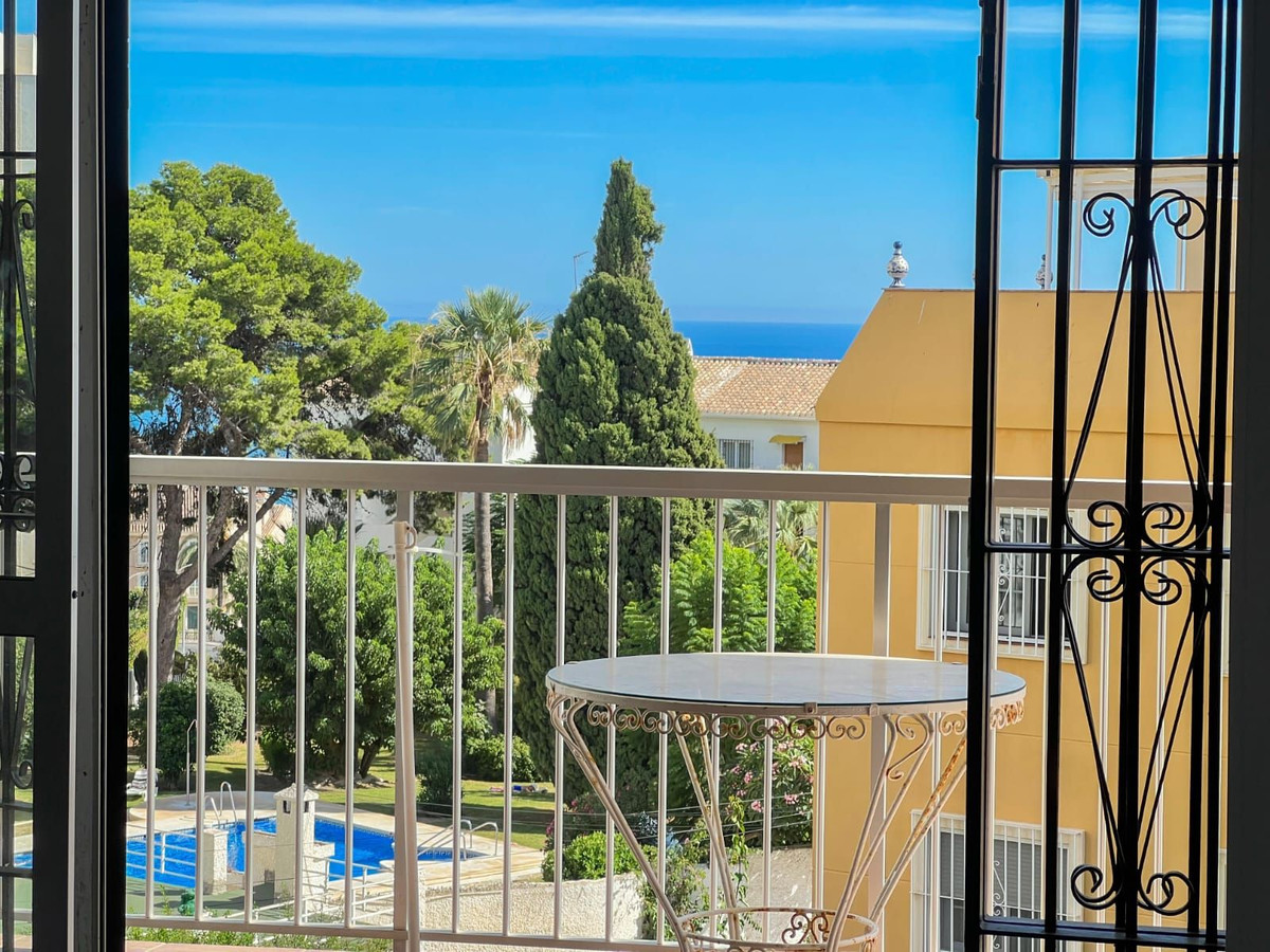 Te koop Middle Floor Apartment Costa Del Sol Benalmadena € 335.000,-