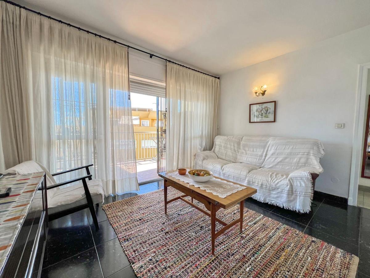 Te koop Middle Floor Apartment Costa Del Sol Benalmadena € 335.000,-