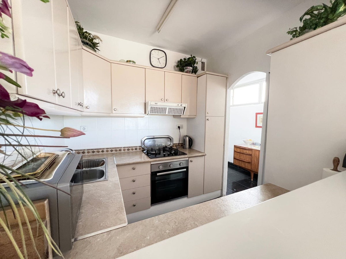 Te koop Middle Floor Apartment Costa Del Sol Benalmadena € 335.000,-