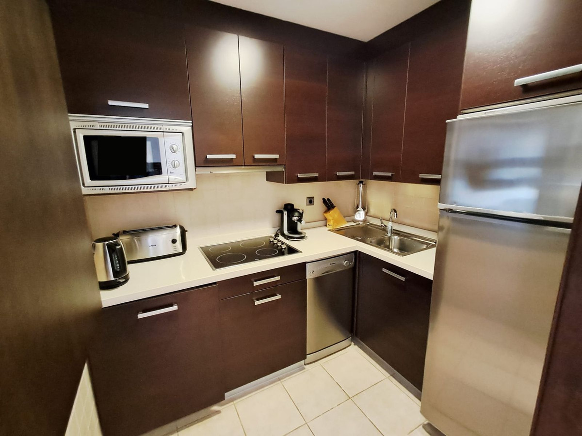 Te koop Middle Floor Apartment Costa Del Sol Benalmadena € 590.000,-