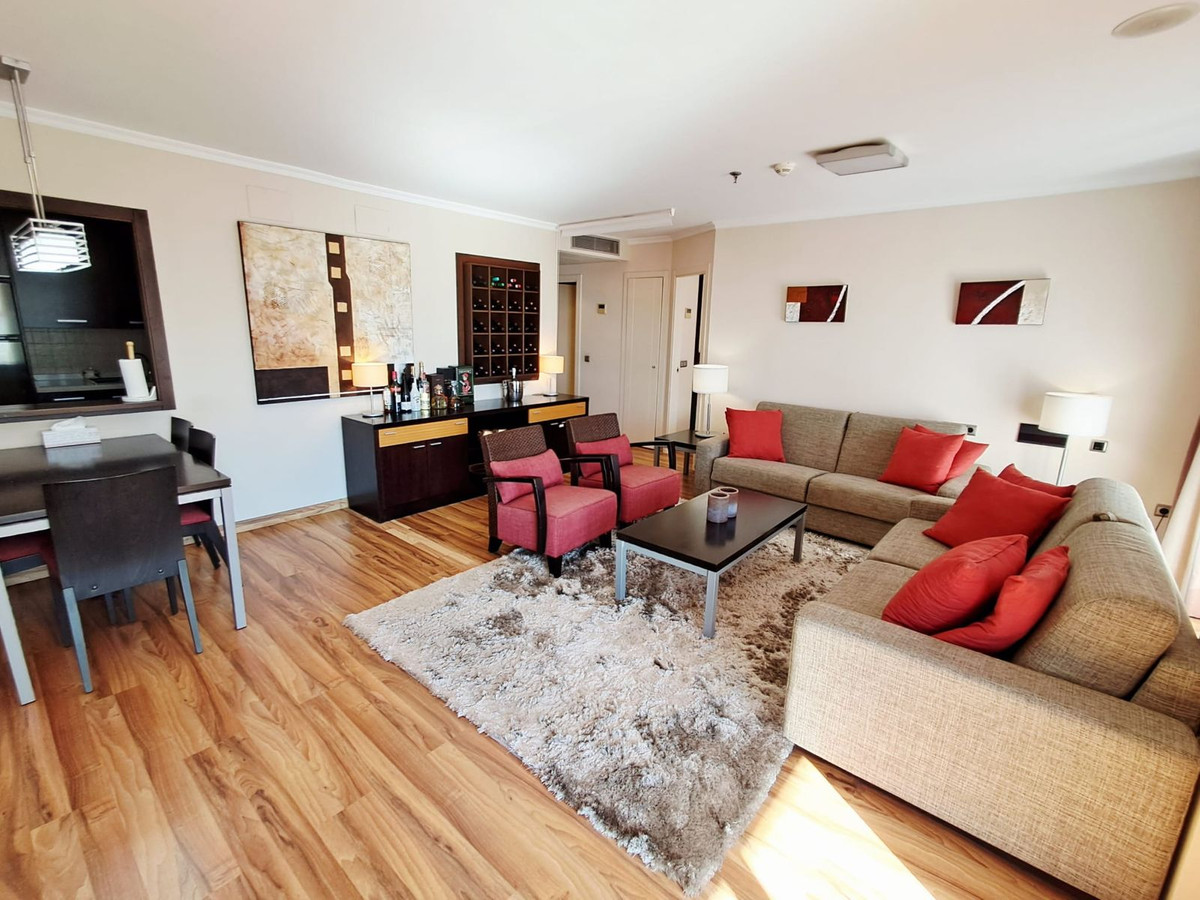 Te koop Middle Floor Apartment Costa Del Sol Benalmadena € 590.000,-