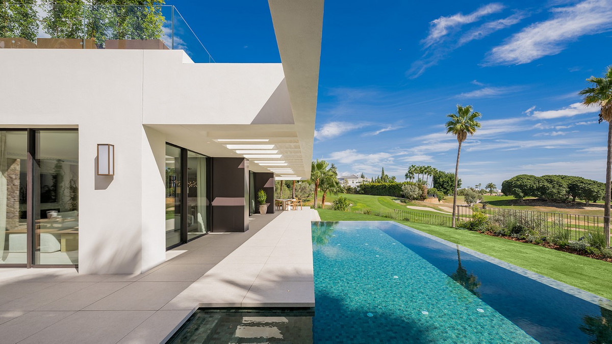 Te koop Vrijstaande Villa Costa Del Sol Nueva Andalucía € 5.975.000,-