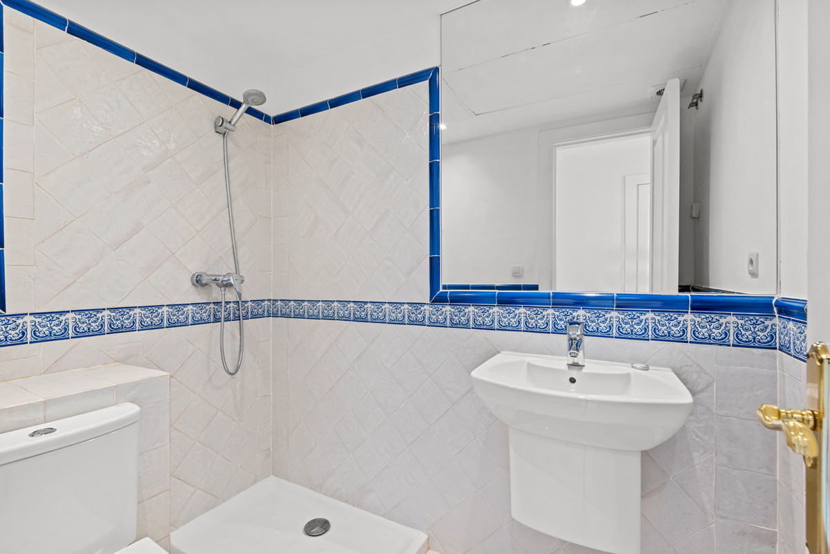 Te koop Herenhuis Costa Del Sol Casares € 410.000,-