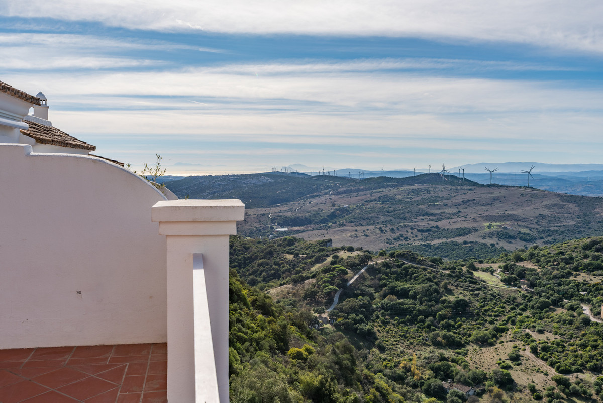 Te koop Herenhuis Costa Del Sol Casares € 410.000,-