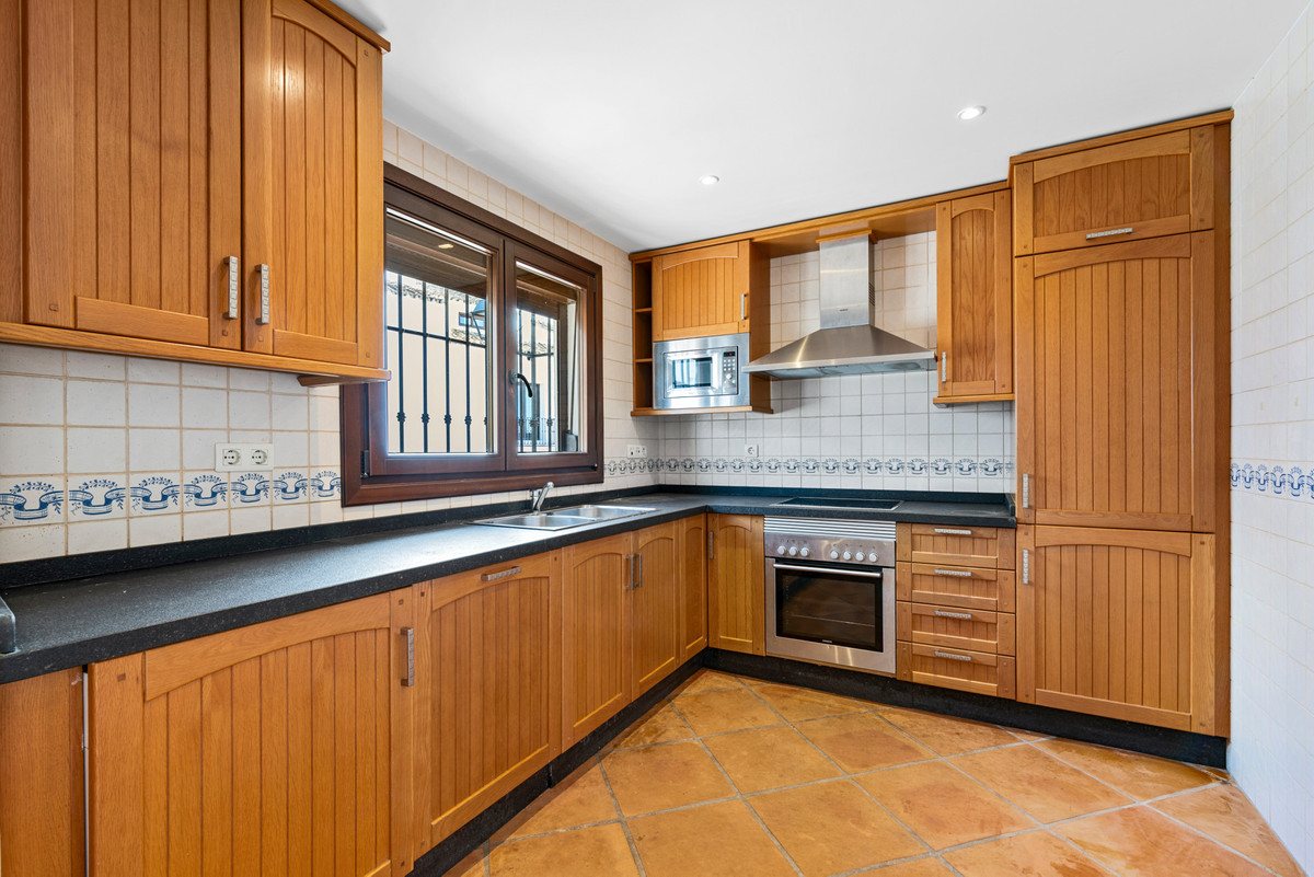 Te koop Herenhuis Costa Del Sol Casares € 410.000,-