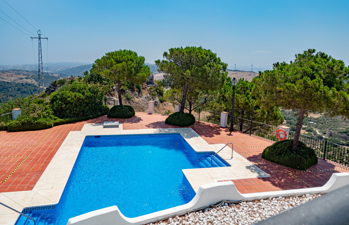 Te koop Herenhuis Costa Del Sol Casares € 410.000,-