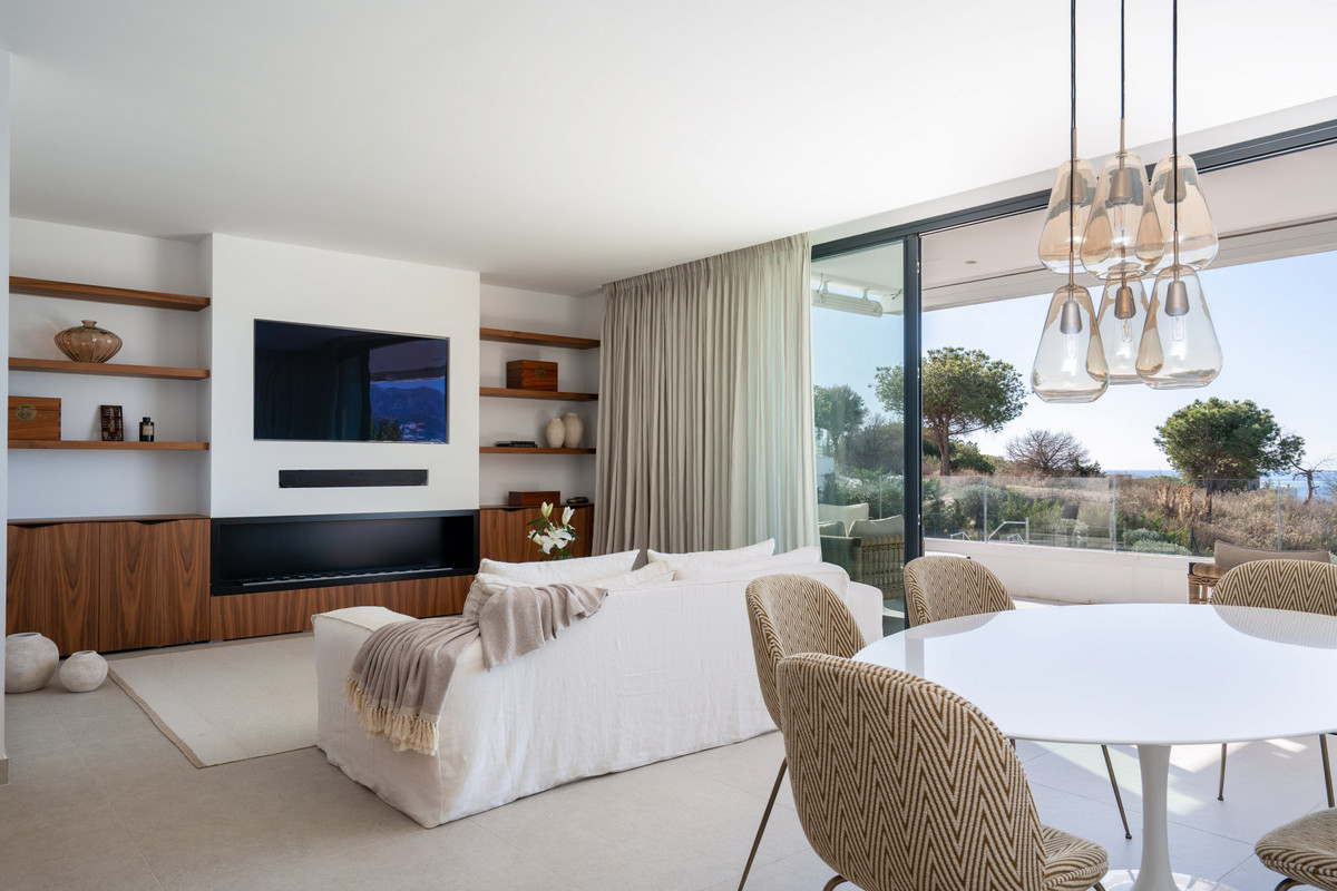 Te koop Middle Floor Apartment Costa Del Sol Artola € 1.995.000,-