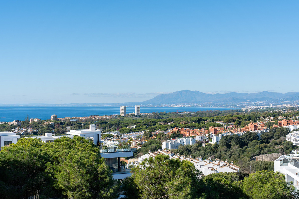 Te koop Middle Floor Apartment Costa Del Sol Artola € 1.995.000,-