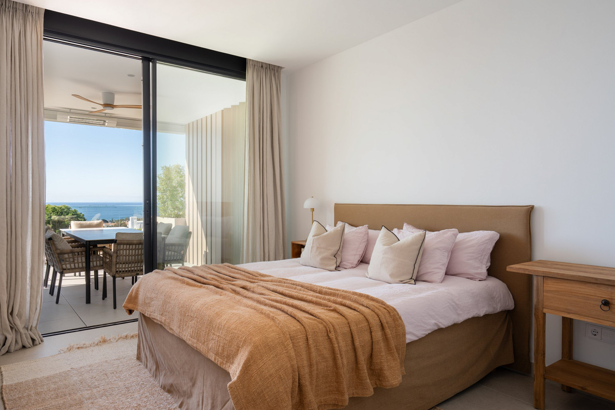 Te koop Middle Floor Apartment Costa Del Sol Artola € 1.995.000,-