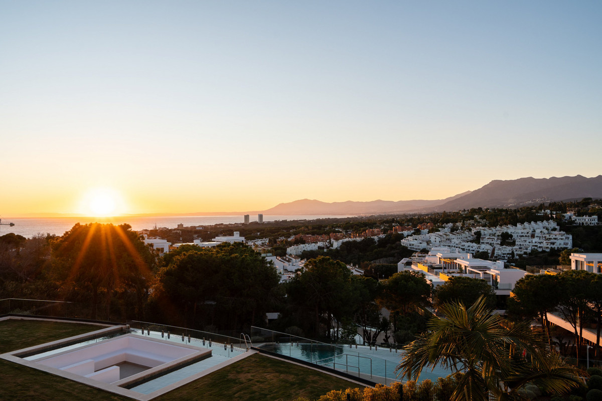 Te koop Middle Floor Apartment Costa Del Sol Artola € 1.995.000,-