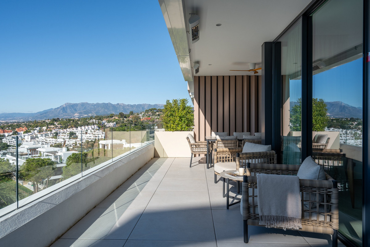 Te koop Middle Floor Apartment Costa Del Sol Artola € 1.995.000,-