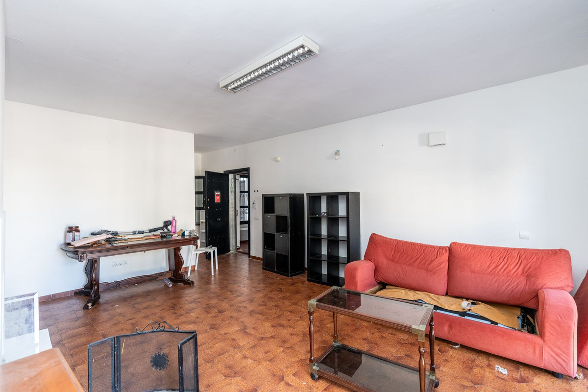 Te koop Middle Floor Apartment Costa Del Sol Puerto Banús € 430.000,-