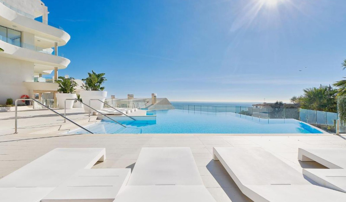 Te koop Middle Floor Apartment Costa Del Sol Benalmadena € 550.000,-