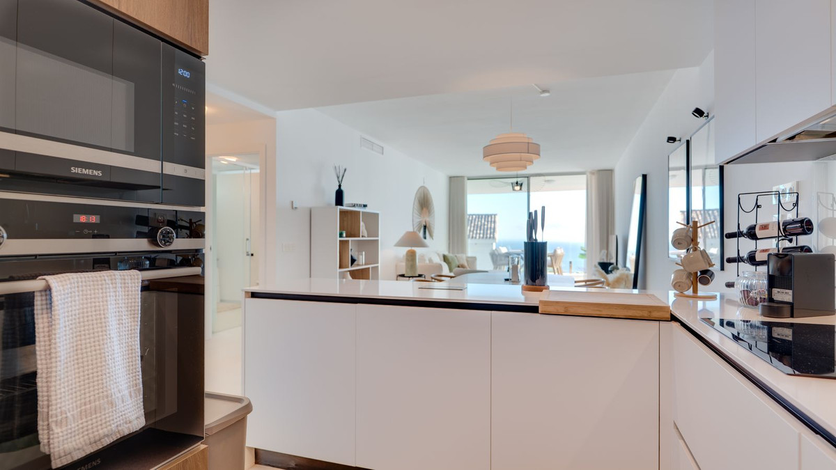 Te koop Middle Floor Apartment Costa Del Sol Benalmadena € 550.000,-