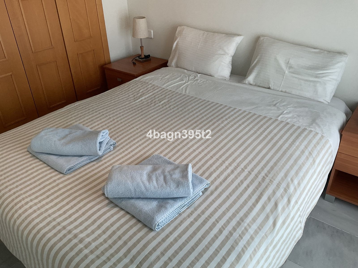 Te koop Middle Floor Apartment Costa Del Sol La Cala De Mijas € 349.000,-