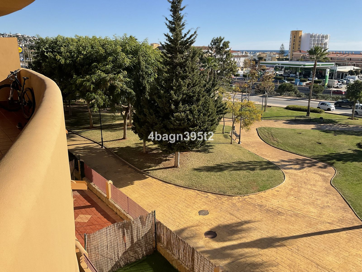 Te koop Middle Floor Apartment Costa Del Sol La Cala De Mijas € 349.000,-