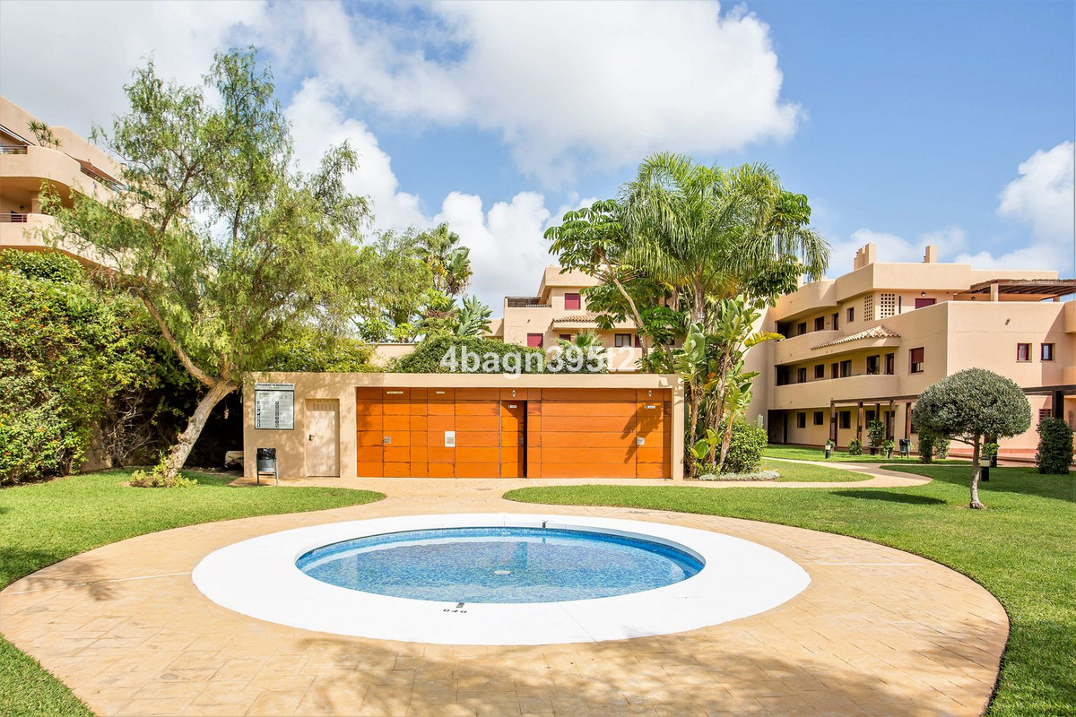 Te koop Middle Floor Apartment Costa Del Sol La Cala De Mijas € 349.000,-