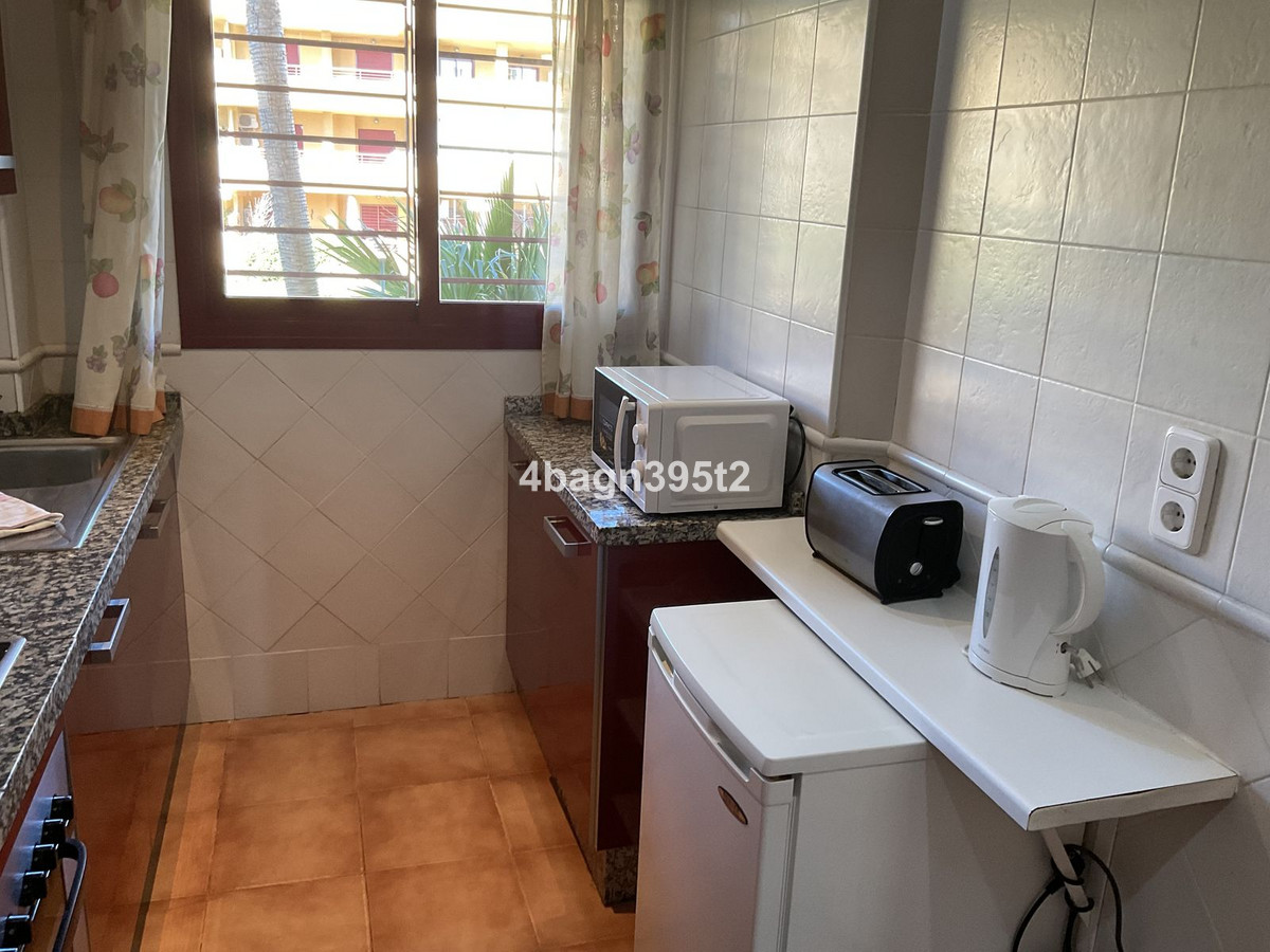 Te koop Middle Floor Apartment Costa Del Sol La Cala De Mijas € 349.000,-