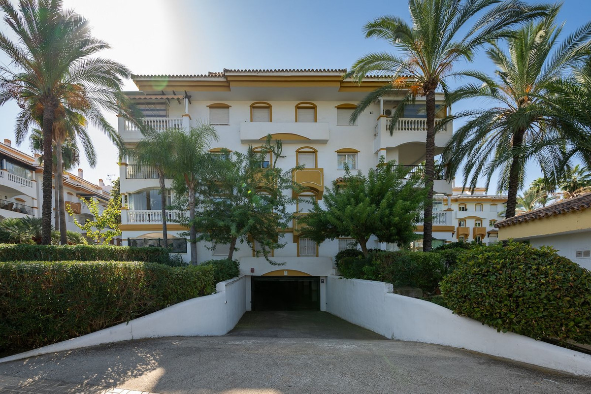 Te koop Gelijkvloers appartement Costa Del Sol Puerto Banús € 445.000,-