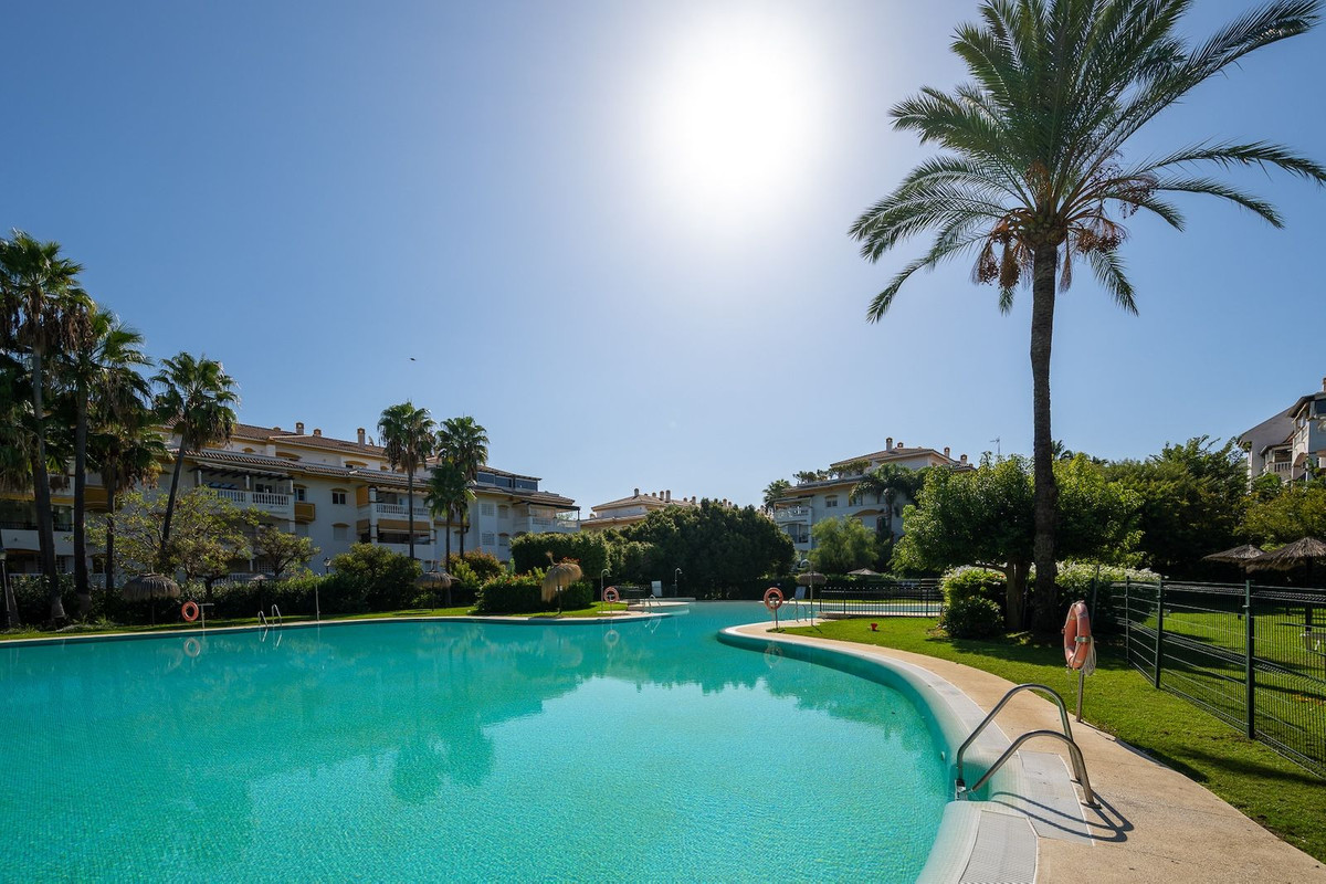 Te koop Gelijkvloers appartement Costa Del Sol Puerto Banús € 445.000,-
