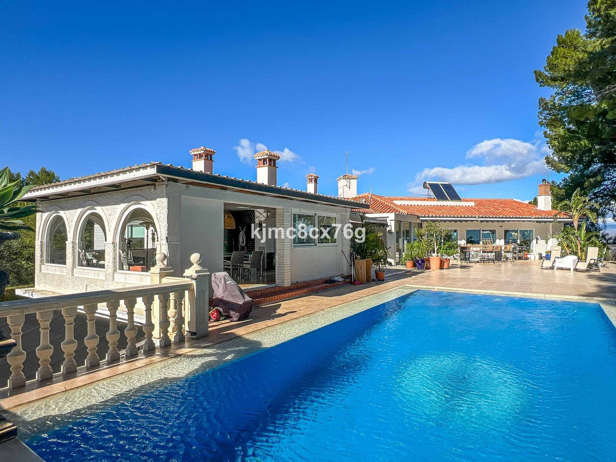 Te koop Vrijstaande Villa Costa Del Sol Torremolinos € 2.650.000,-