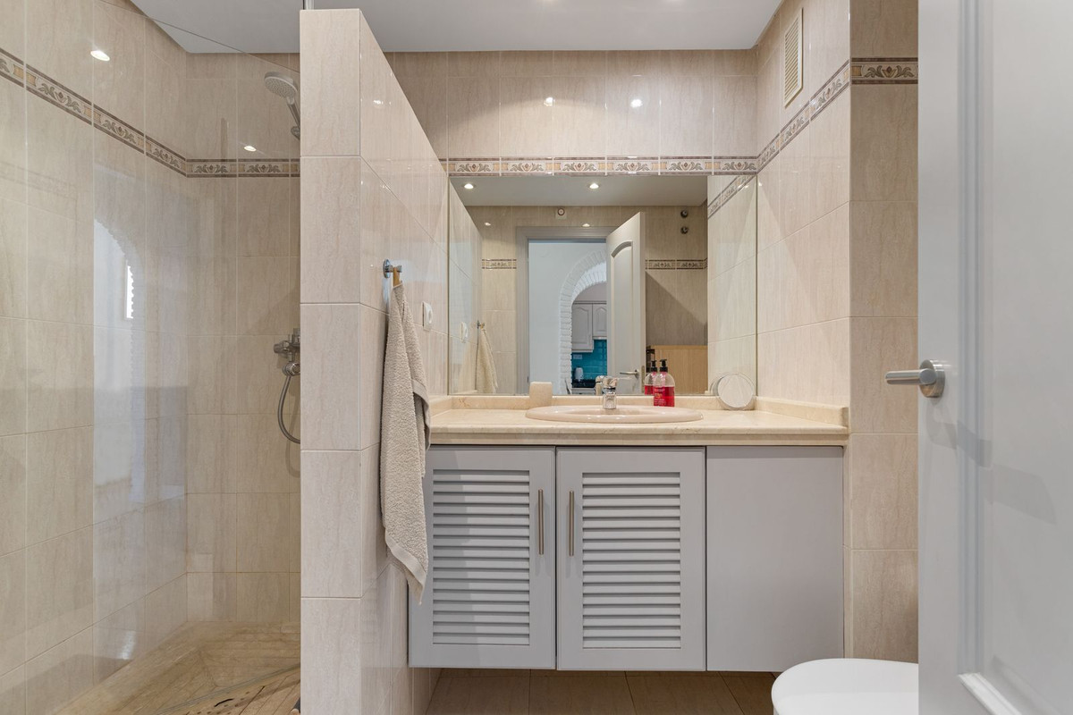 Te koop Middle Floor Apartment Costa Del Sol Benalmadena Pueblo € 339.000,-