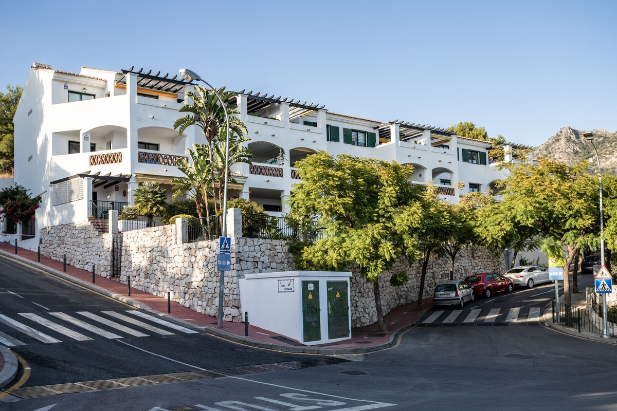 Te koop Middle Floor Apartment Costa Del Sol Benalmadena Pueblo € 339.000,-