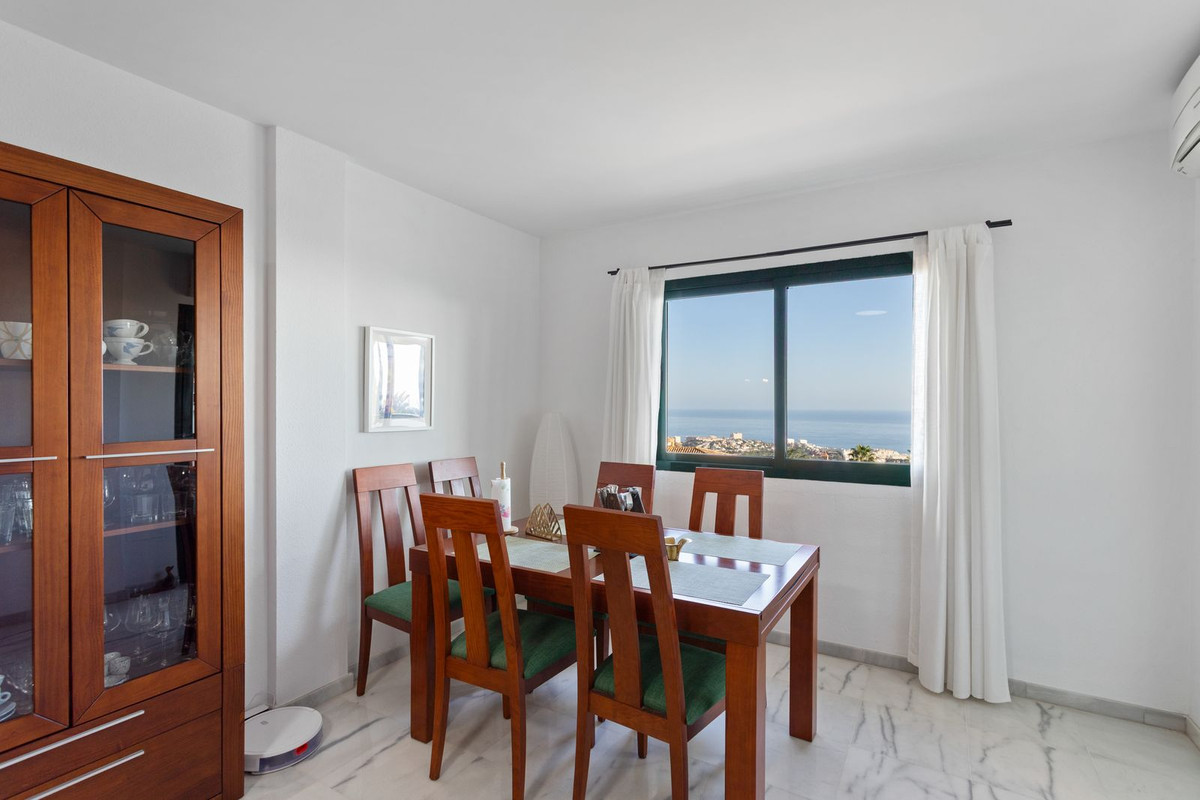 Te koop Middle Floor Apartment Costa Del Sol Benalmadena Pueblo € 339.000,-