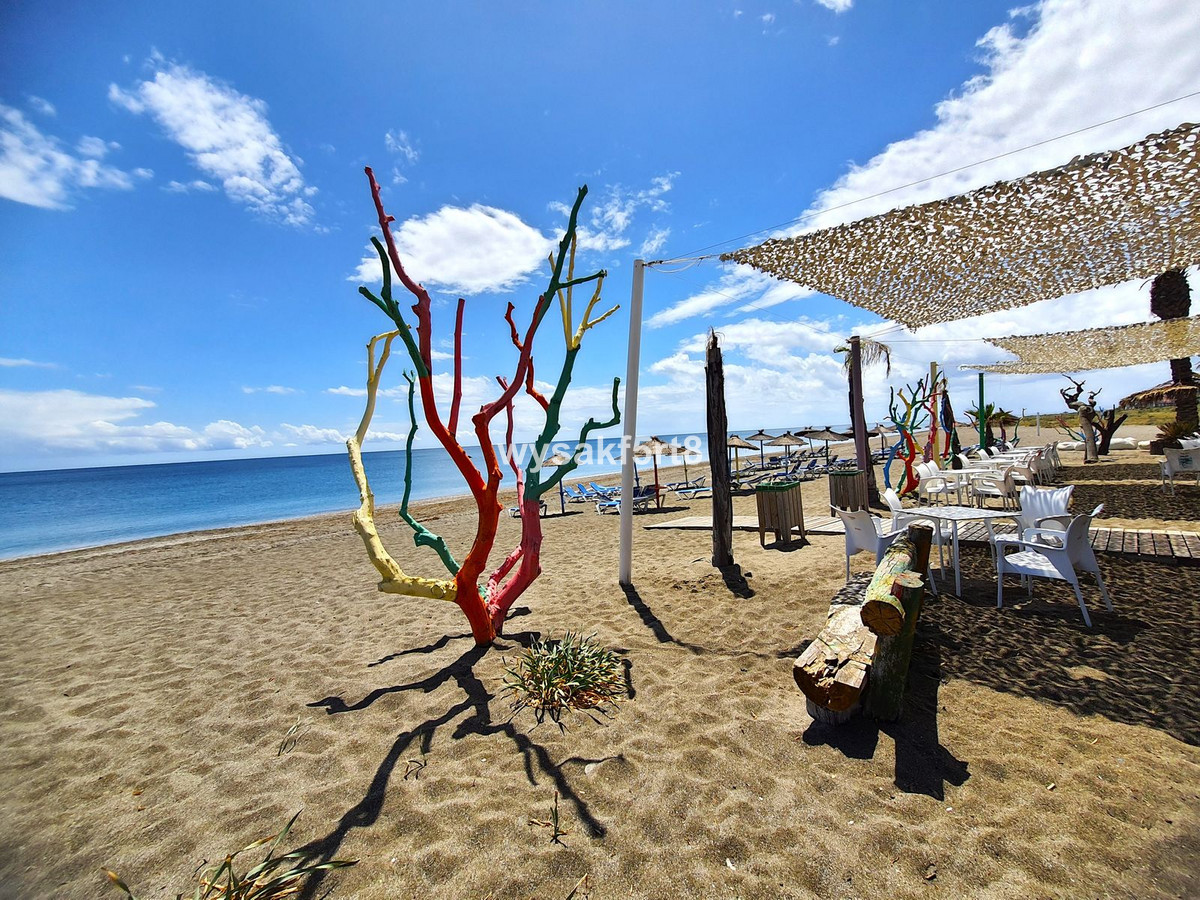 Te koop Middle Floor Apartment Costa Del Sol La Duquesa € 180.000,-