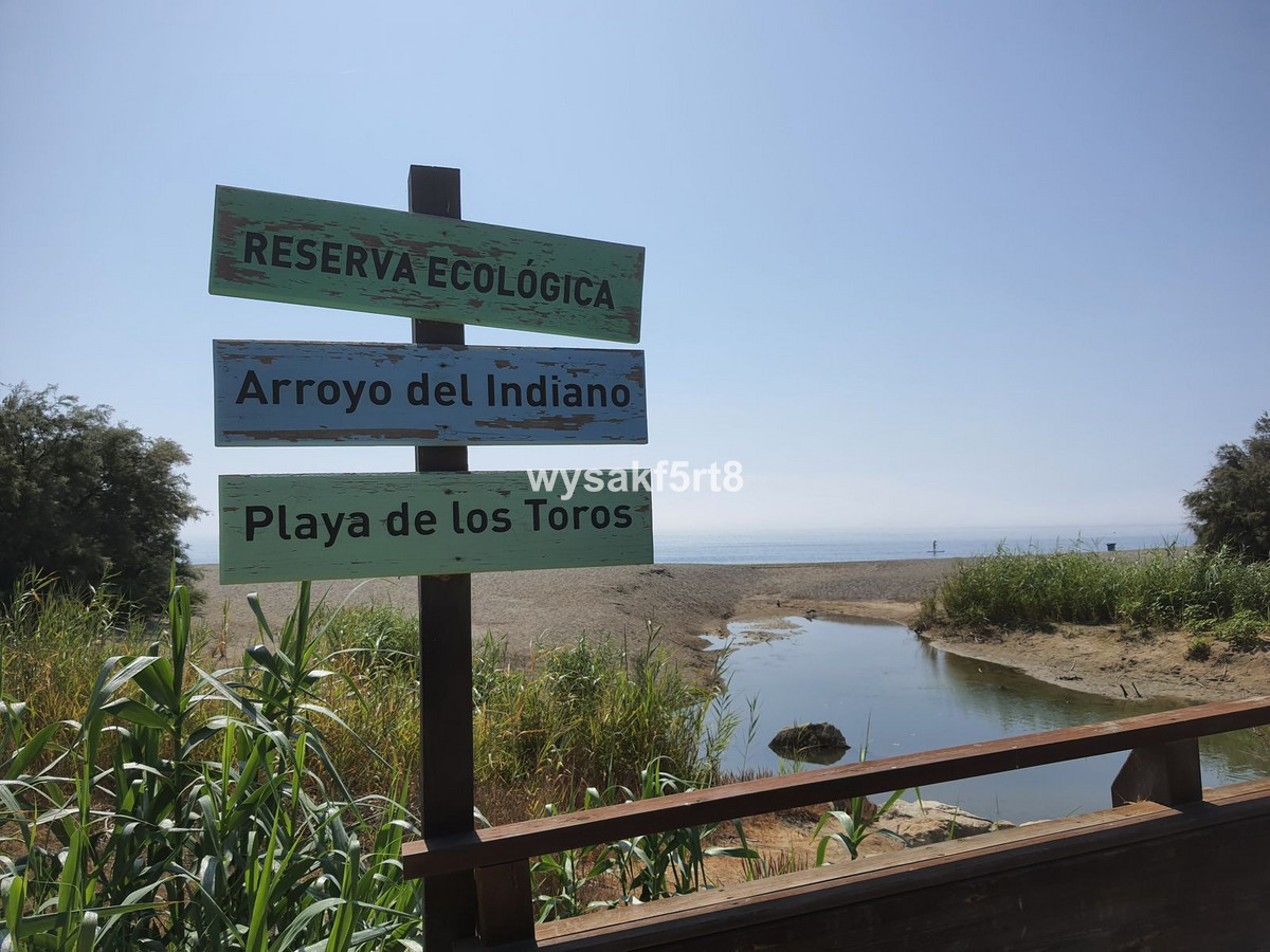 Te koop Middle Floor Apartment Costa Del Sol La Duquesa € 180.000,-