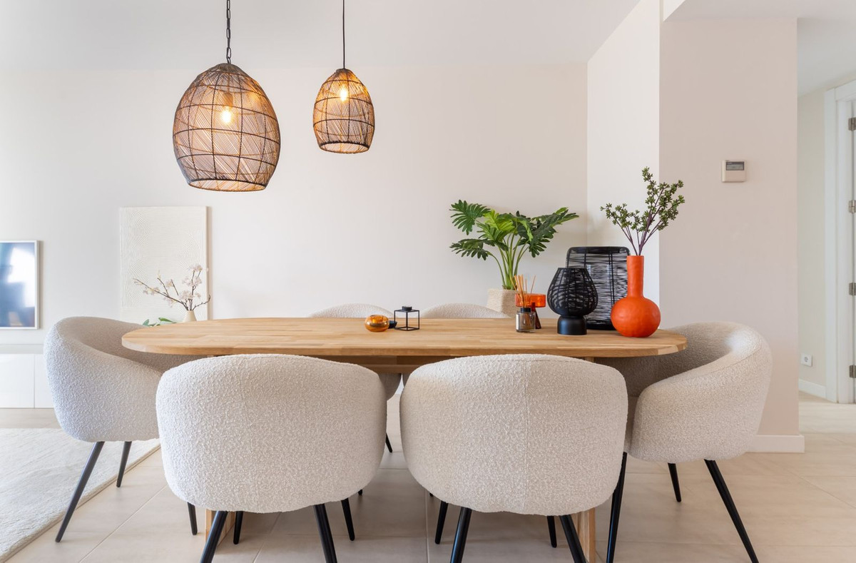 Te koop Middle Floor Apartment Costa Del Sol Estepona € 599.000,-