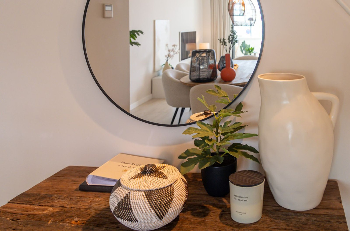 Te koop Middle Floor Apartment Costa Del Sol Estepona € 599.000,-