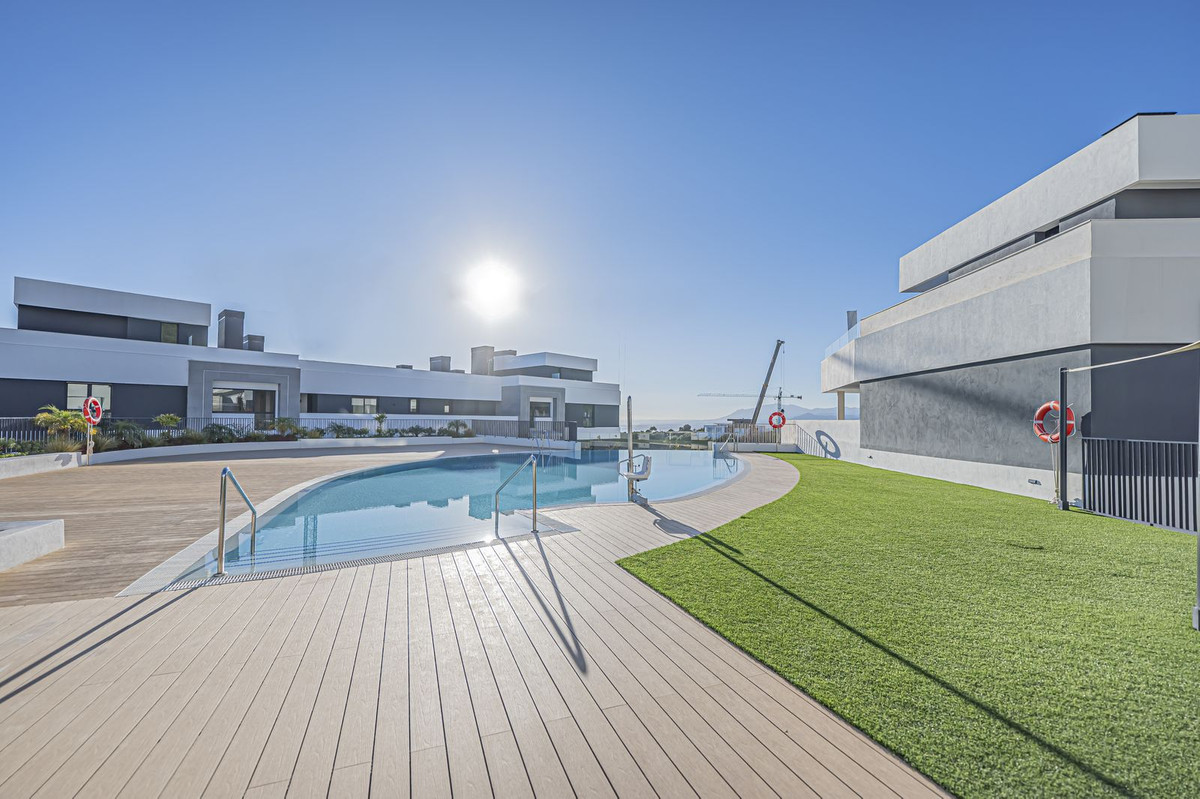 Te koop Middle Floor Apartment Costa Del Sol Altos De Los Monteros € 995.000,-