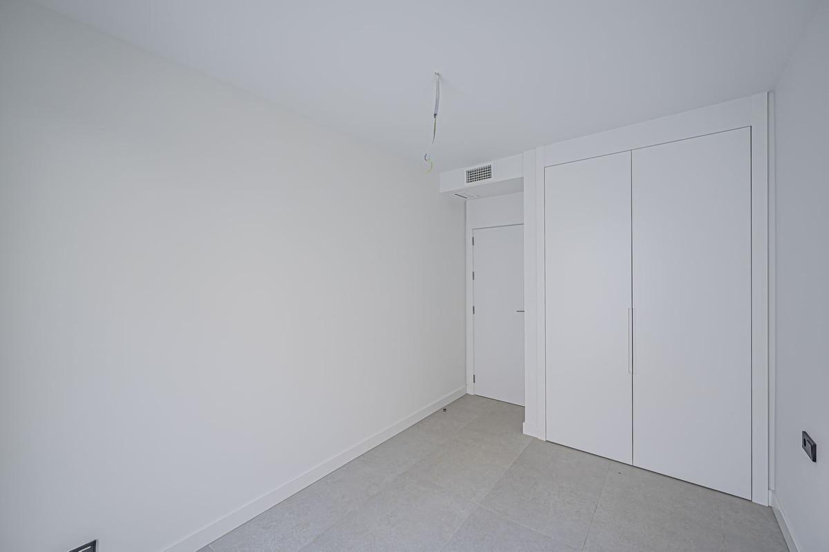 Te koop Middle Floor Apartment Costa Del Sol Altos De Los Monteros € 995.000,-