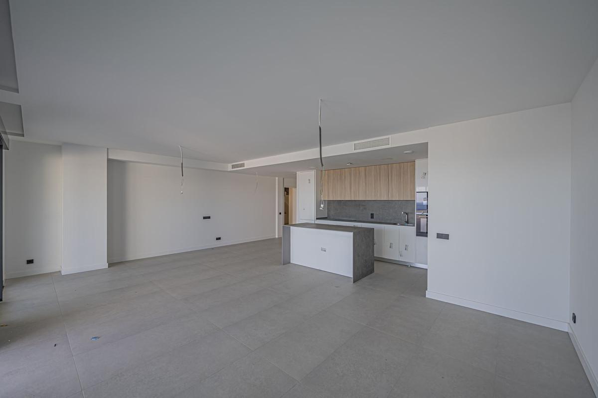 Te koop Middle Floor Apartment Costa Del Sol Altos De Los Monteros € 995.000,-