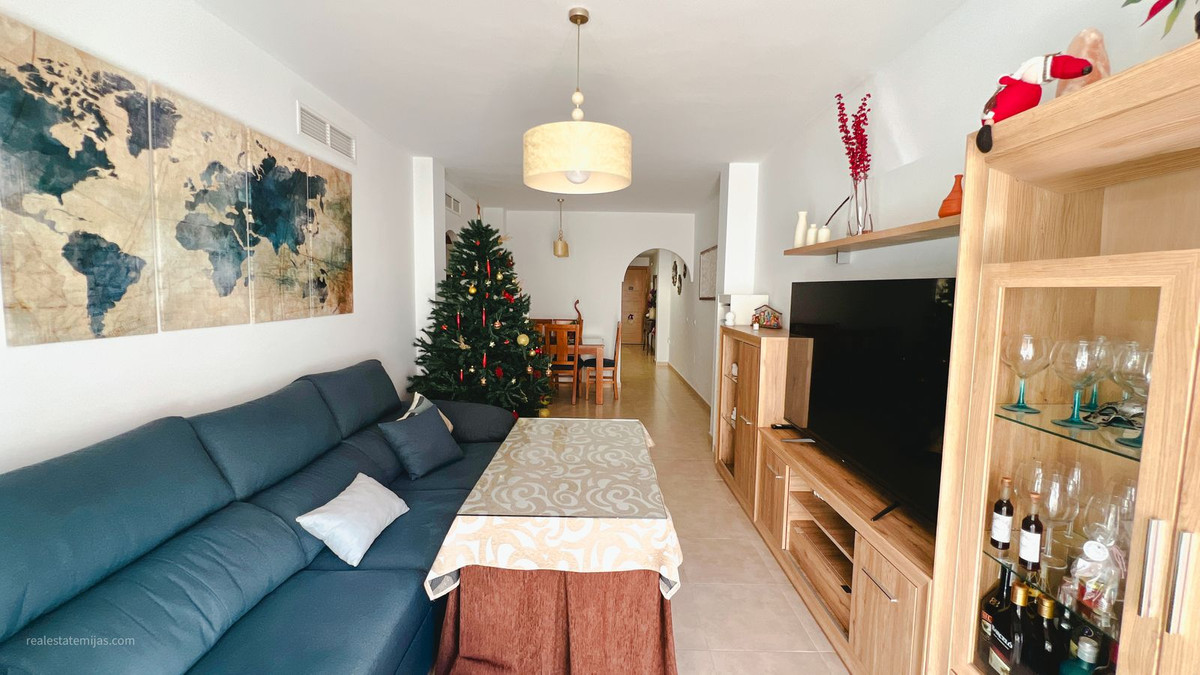 Te koop Middle Floor Apartment Costa Del Sol Las Lagunas € 329.000,-