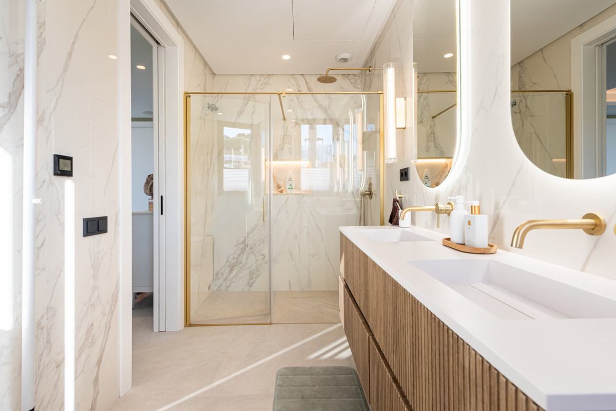 Te koop Vrijstaande Villa Costa Del Sol Cerros Del Aguila € 1.895.000,-