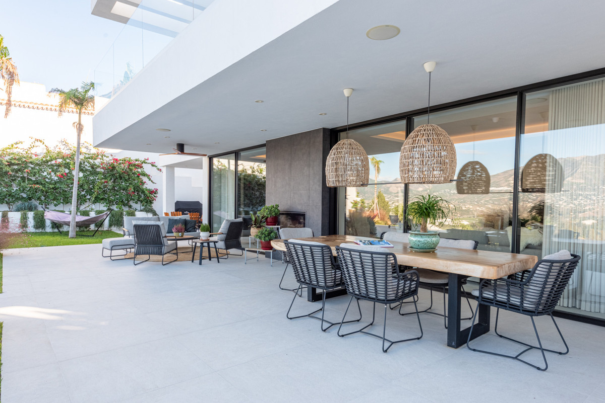 Te koop Vrijstaande Villa Costa Del Sol Cerros Del Aguila € 1.895.000,-