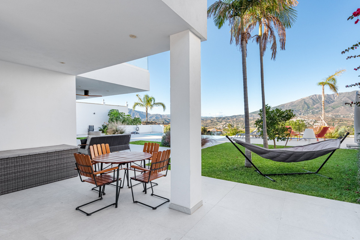 Te koop Vrijstaande Villa Costa Del Sol Cerros Del Aguila € 1.895.000,-