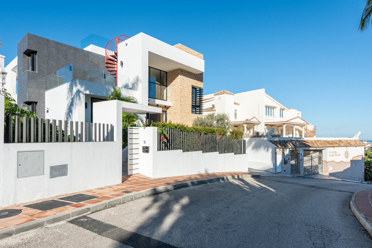 Te koop Vrijstaande Villa Costa Del Sol Cerros Del Aguila € 1.895.000,-
