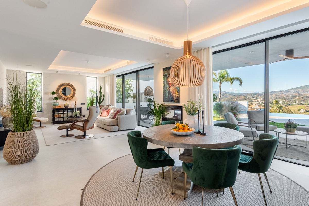 Te koop Vrijstaande Villa Costa Del Sol Cerros Del Aguila € 1.895.000,-