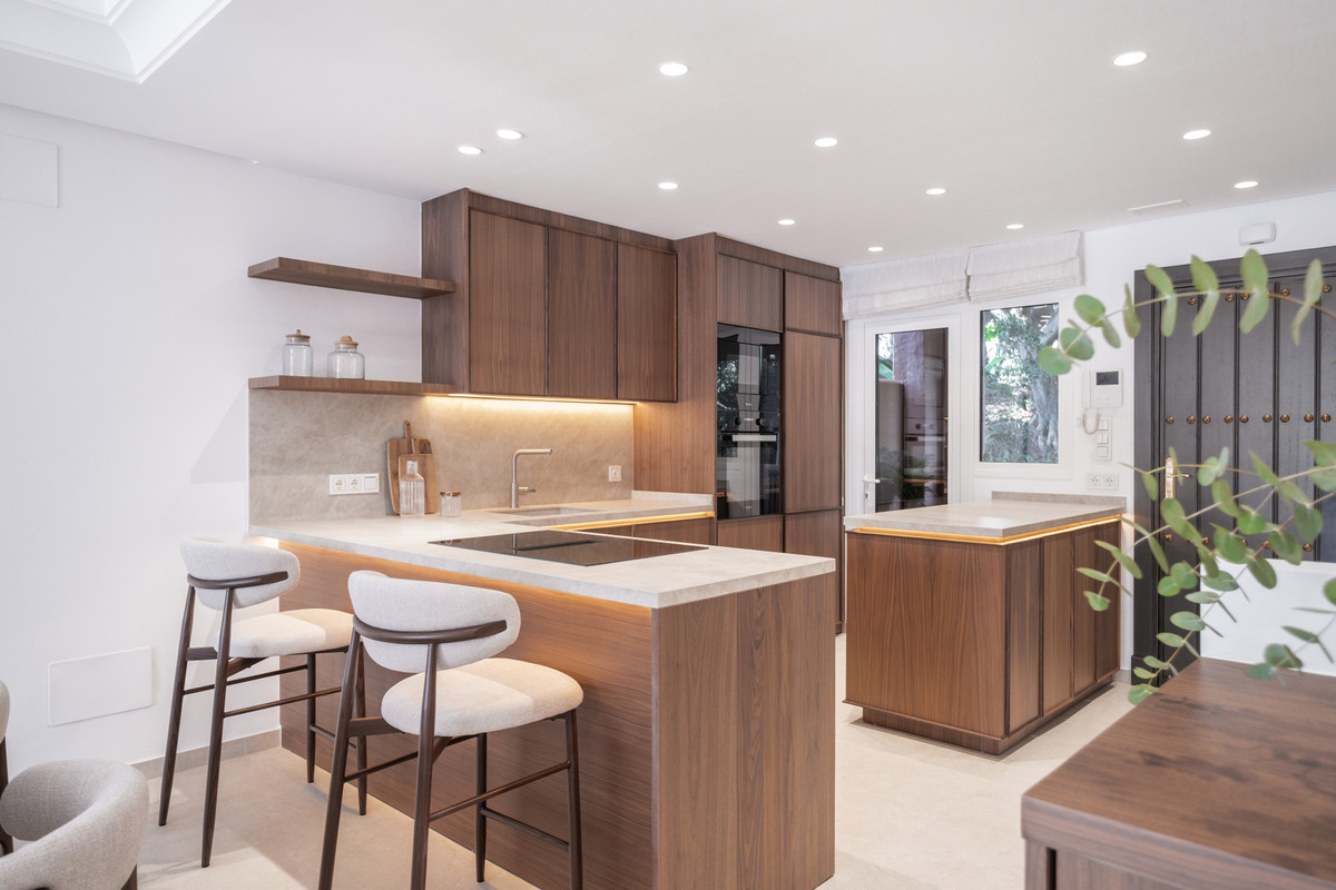 Te koop Herenhuis Costa Del Sol The Golden Mile € 1.995.000,-