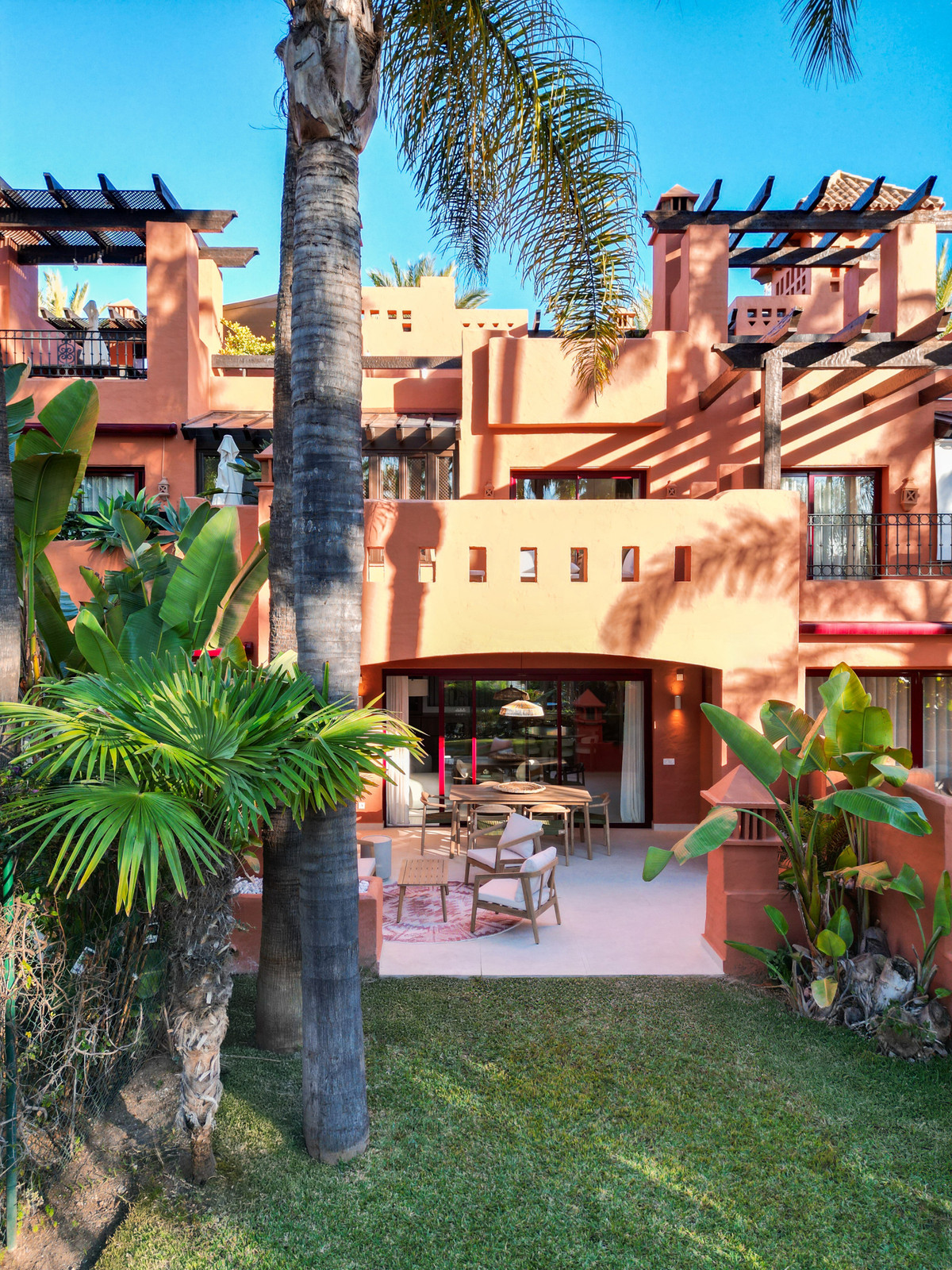 Te koop Herenhuis Costa Del Sol The Golden Mile € 1.995.000,-