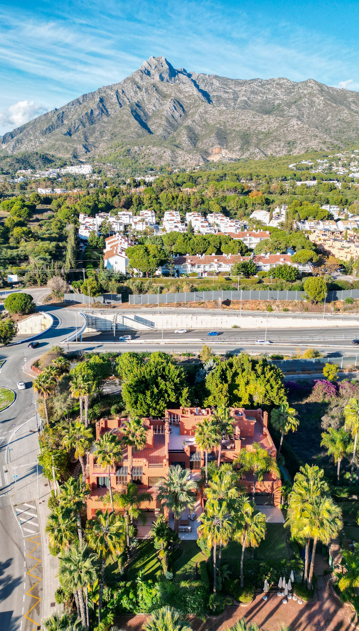 Te koop Herenhuis Costa Del Sol The Golden Mile € 1.995.000,-